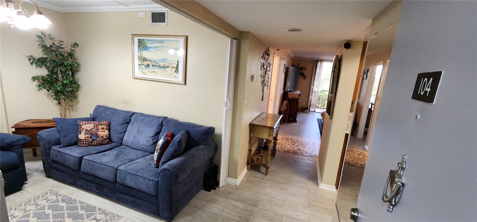 Image 4 of 27 For 25188 Marion Avenue D104