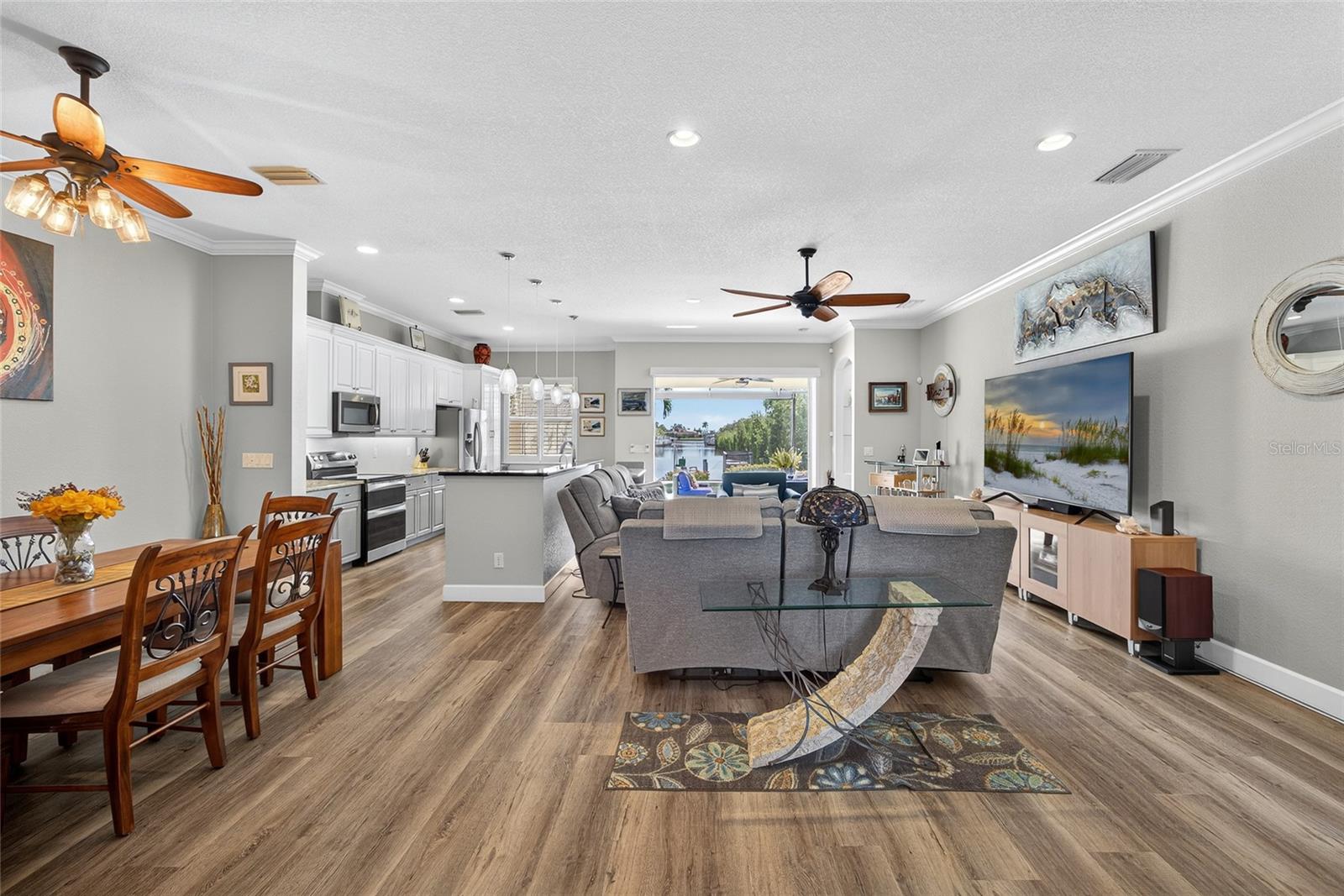 Image 9 of 38 For 1531 Aqui Esta Drive 1