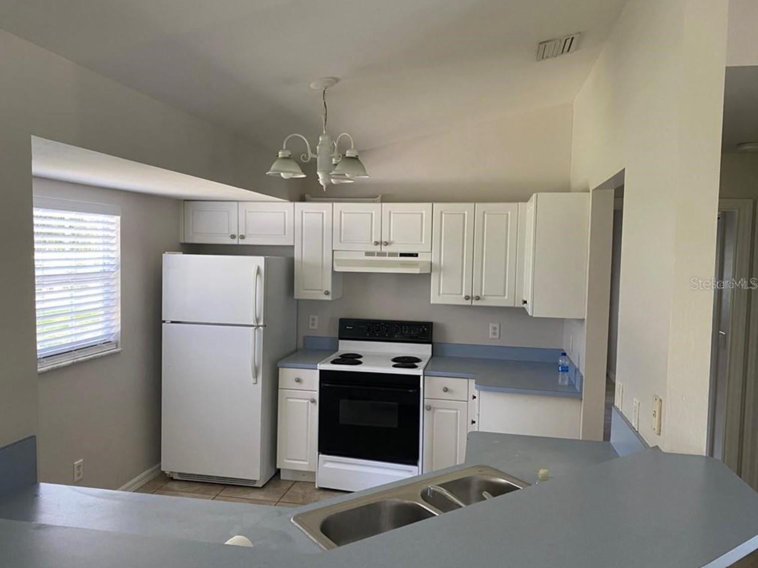 Image 2 of 17 For 3360 Morchester Lane