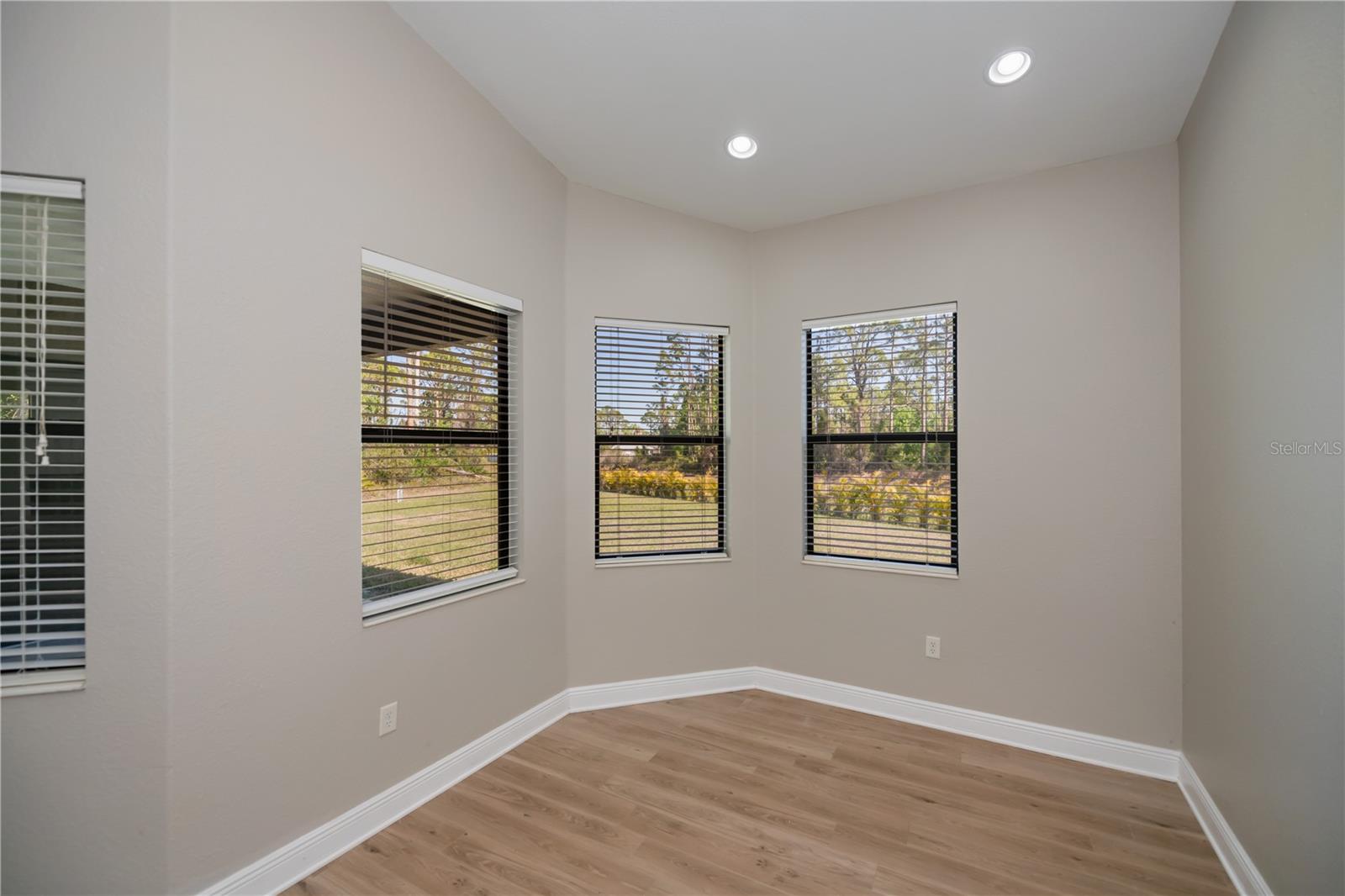 Image 33 of 44 For 3284 Newmark Street