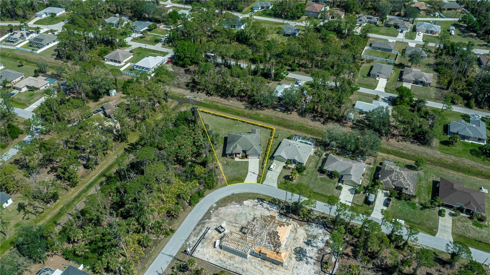 Image 6 of 44 For 3284 Newmark Street