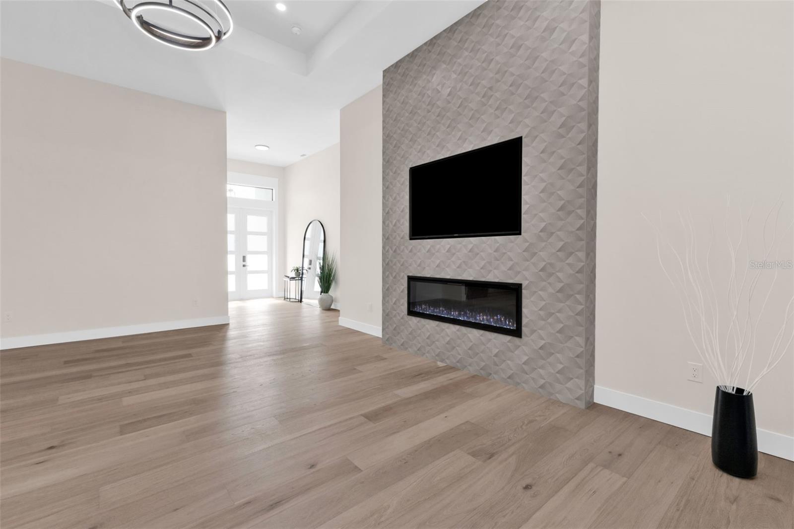 Image 10 of 79 For 1168 Boundary Boulevard