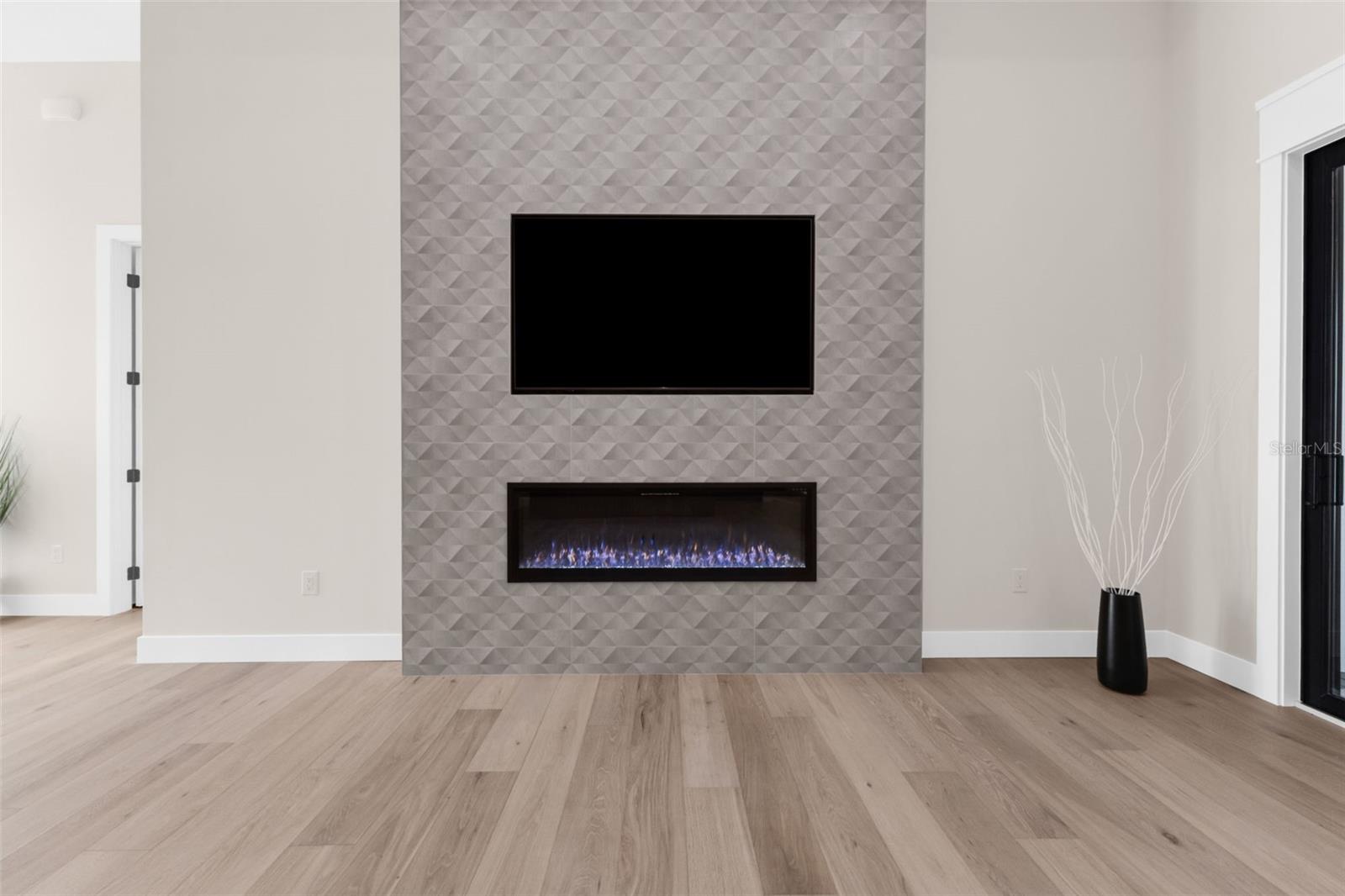 Image 11 of 79 For 1168 Boundary Boulevard