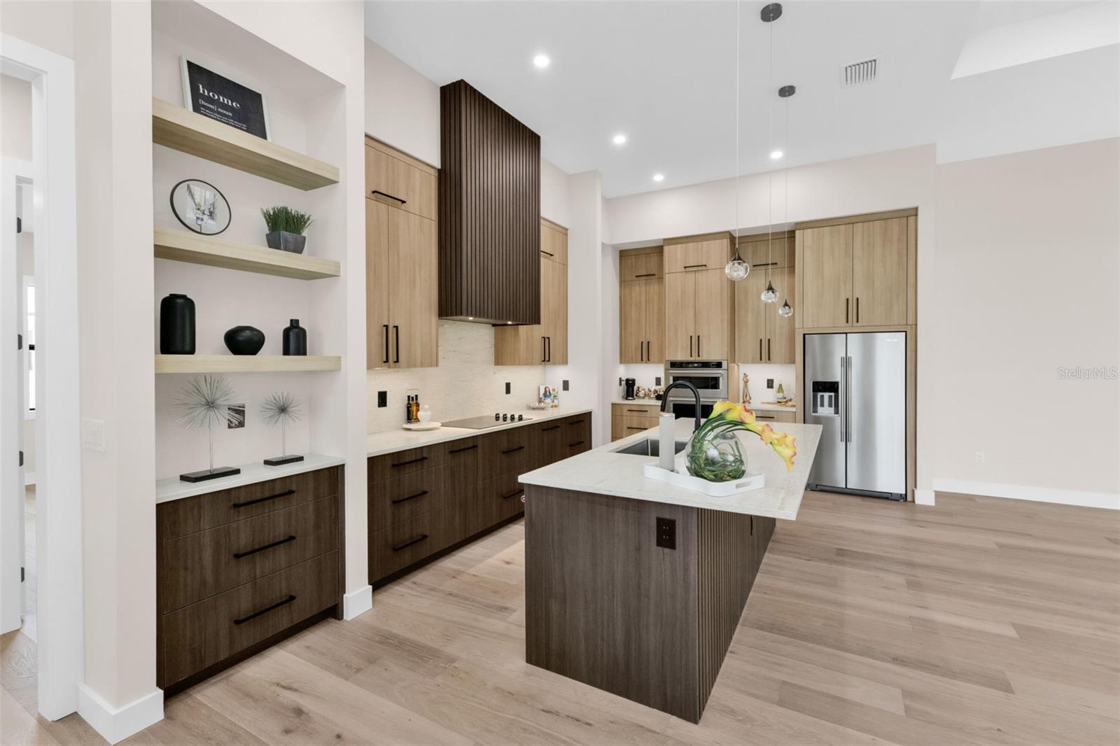 Image 15 of 79 For 1168 Boundary Boulevard