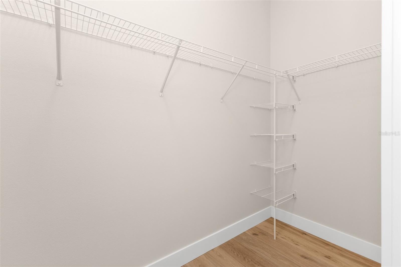 Image 28 of 79 For 1168 Boundary Boulevard