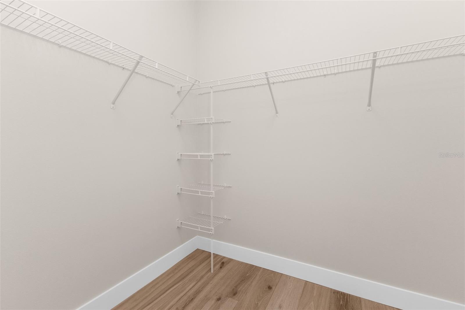 Image 29 of 79 For 1168 Boundary Boulevard