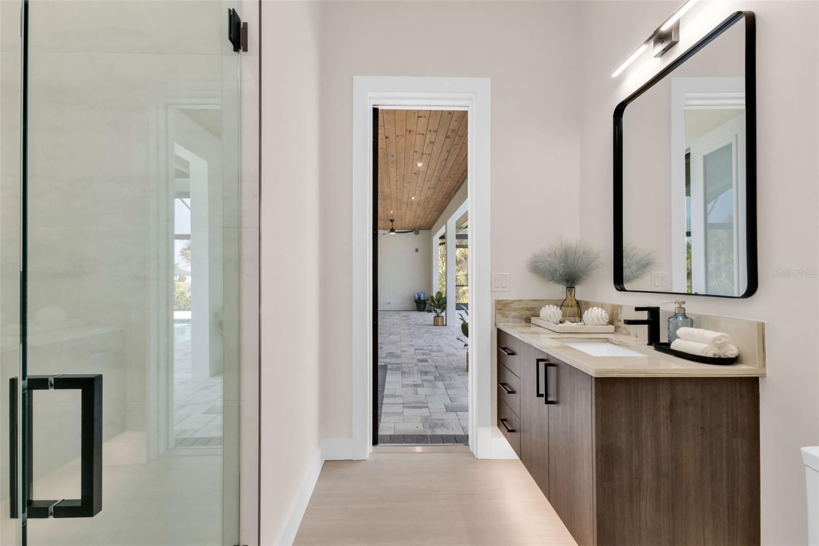 Image 40 of 79 For 1168 Boundary Boulevard