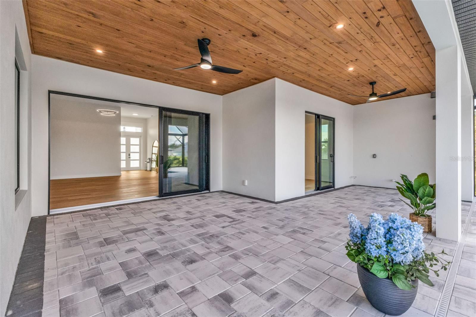 Image 48 of 79 For 1168 Boundary Boulevard