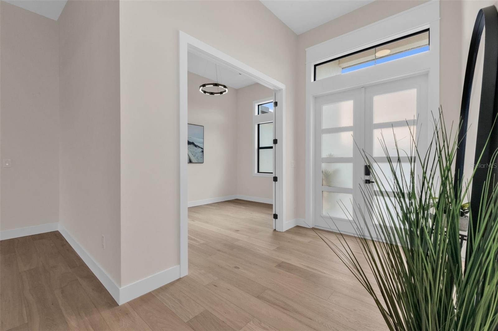 Image 5 of 79 For 1168 Boundary Boulevard