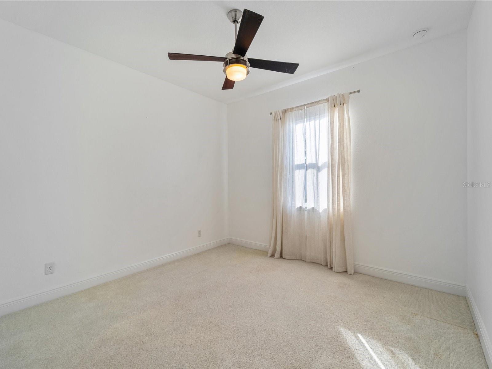 Image 20 of 36 For 805 Molly  