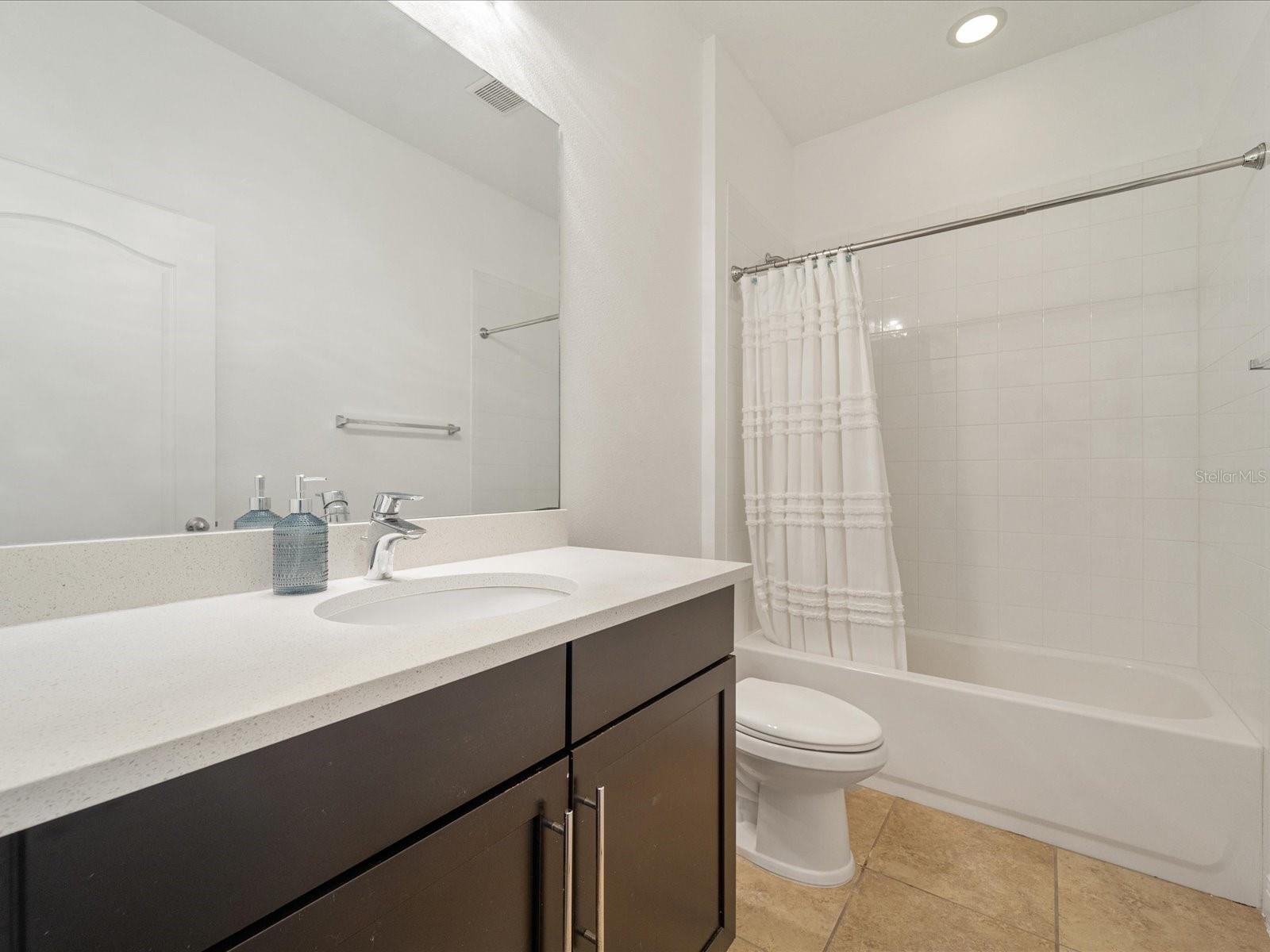 Image 21 of 36 For 805 Molly  