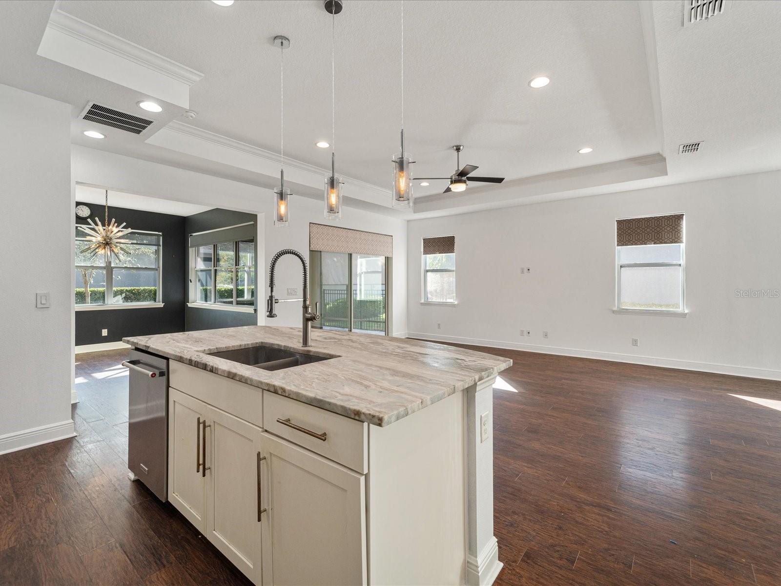 Image 8 of 36 For 805 Molly  