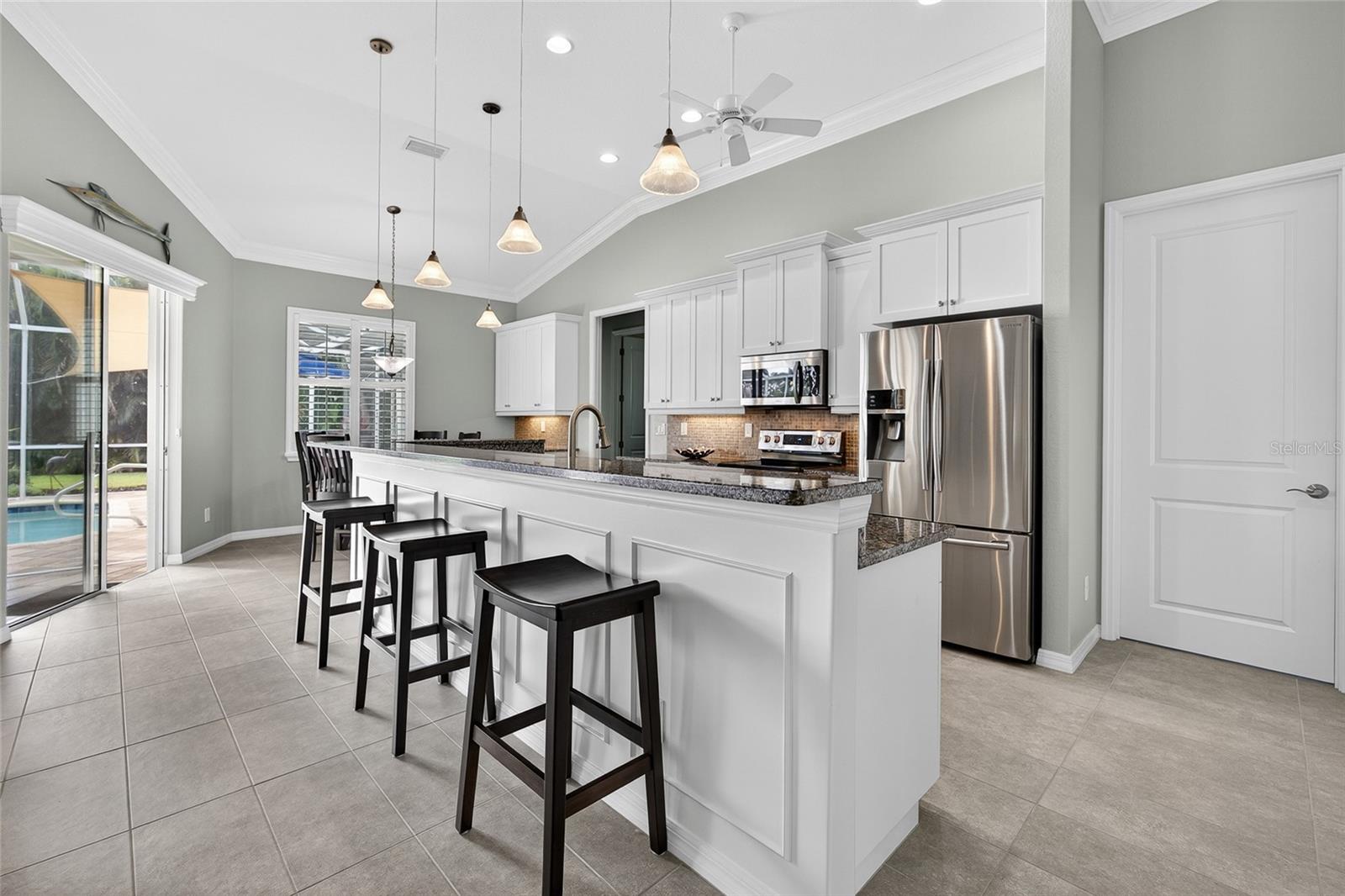 Image 11 of 44 For 11063 Artists Avenue