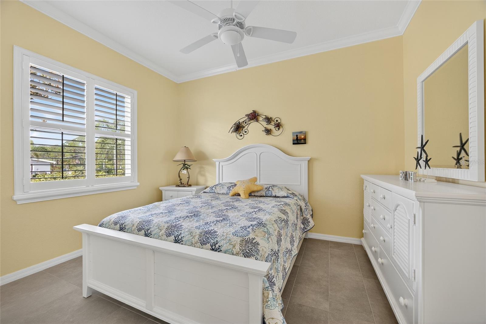 Image 23 of 44 For 11063 Artists Avenue