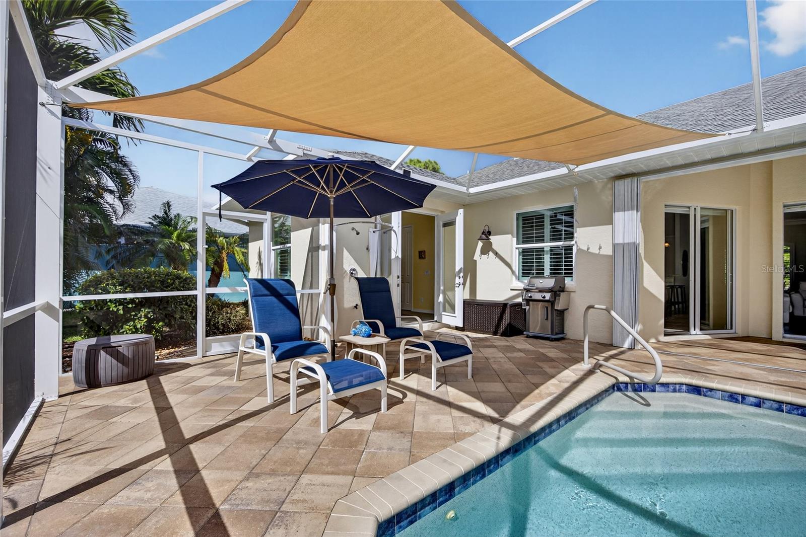 Image 33 of 44 For 11063 Artists Avenue