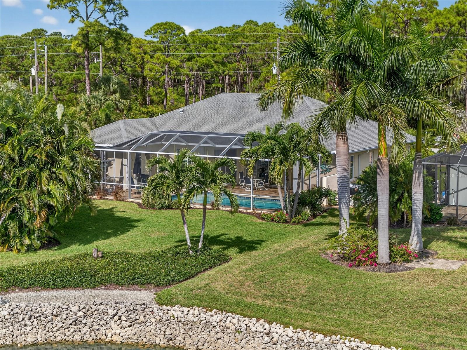 Image 40 of 44 For 11063 Artists Avenue