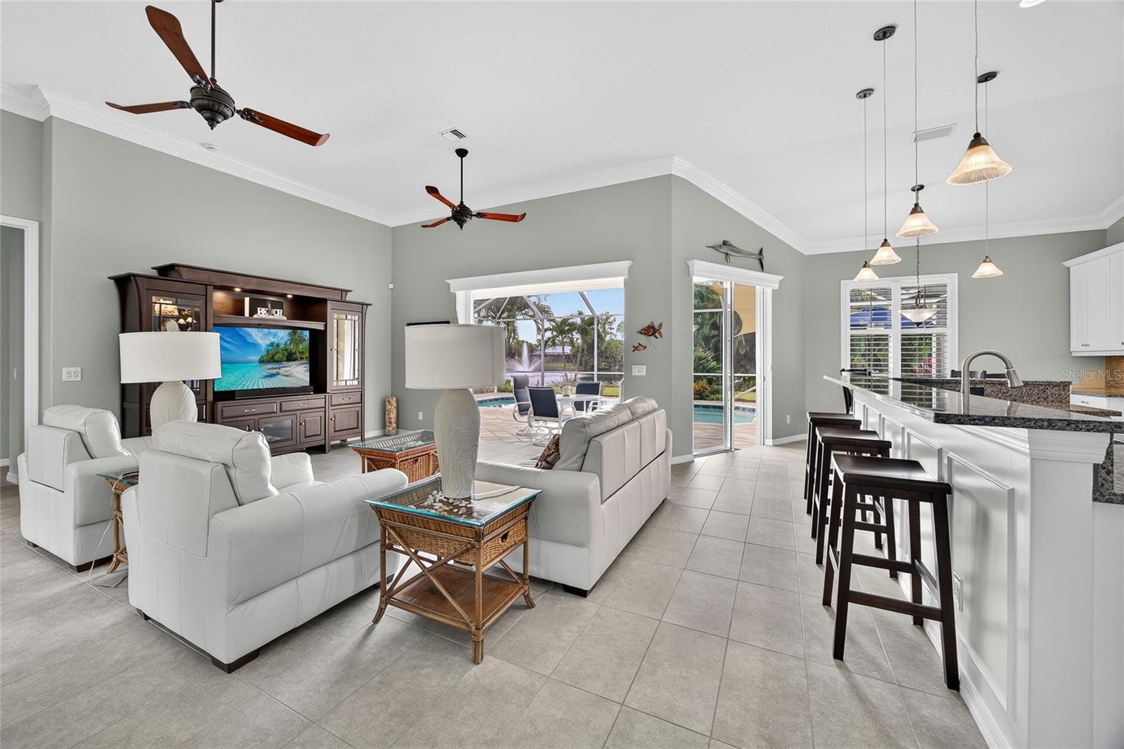 Image 6 of 44 For 11063 Artists Avenue