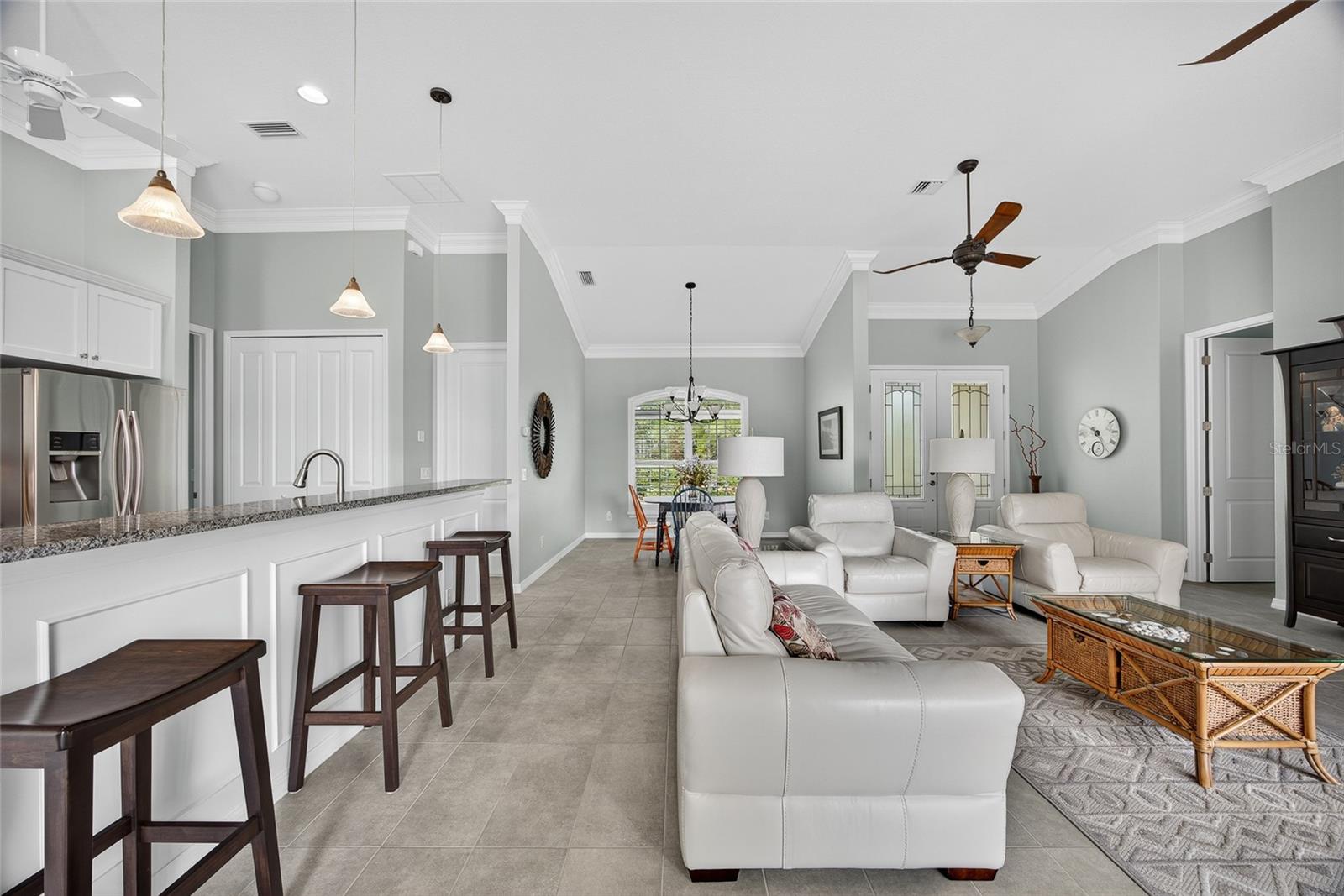 Image 9 of 44 For 11063 Artists Avenue