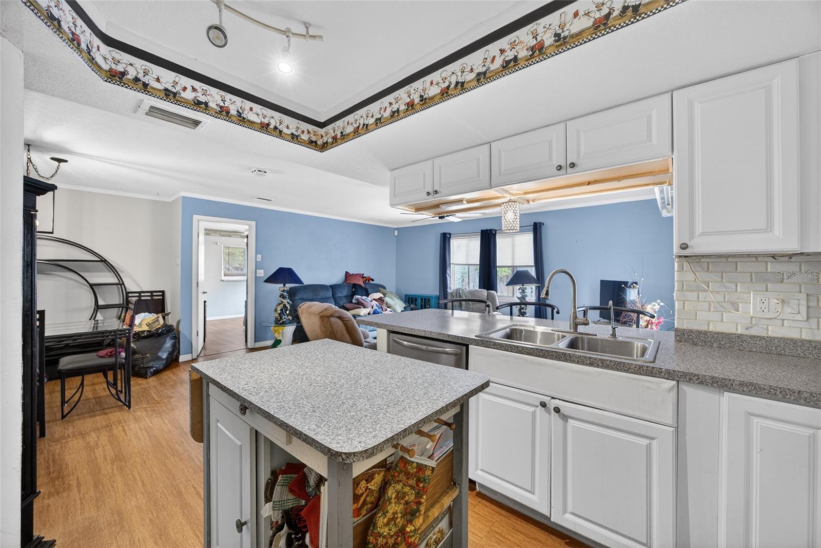 Image 10 of 31 For 4209 Yucatan Circle