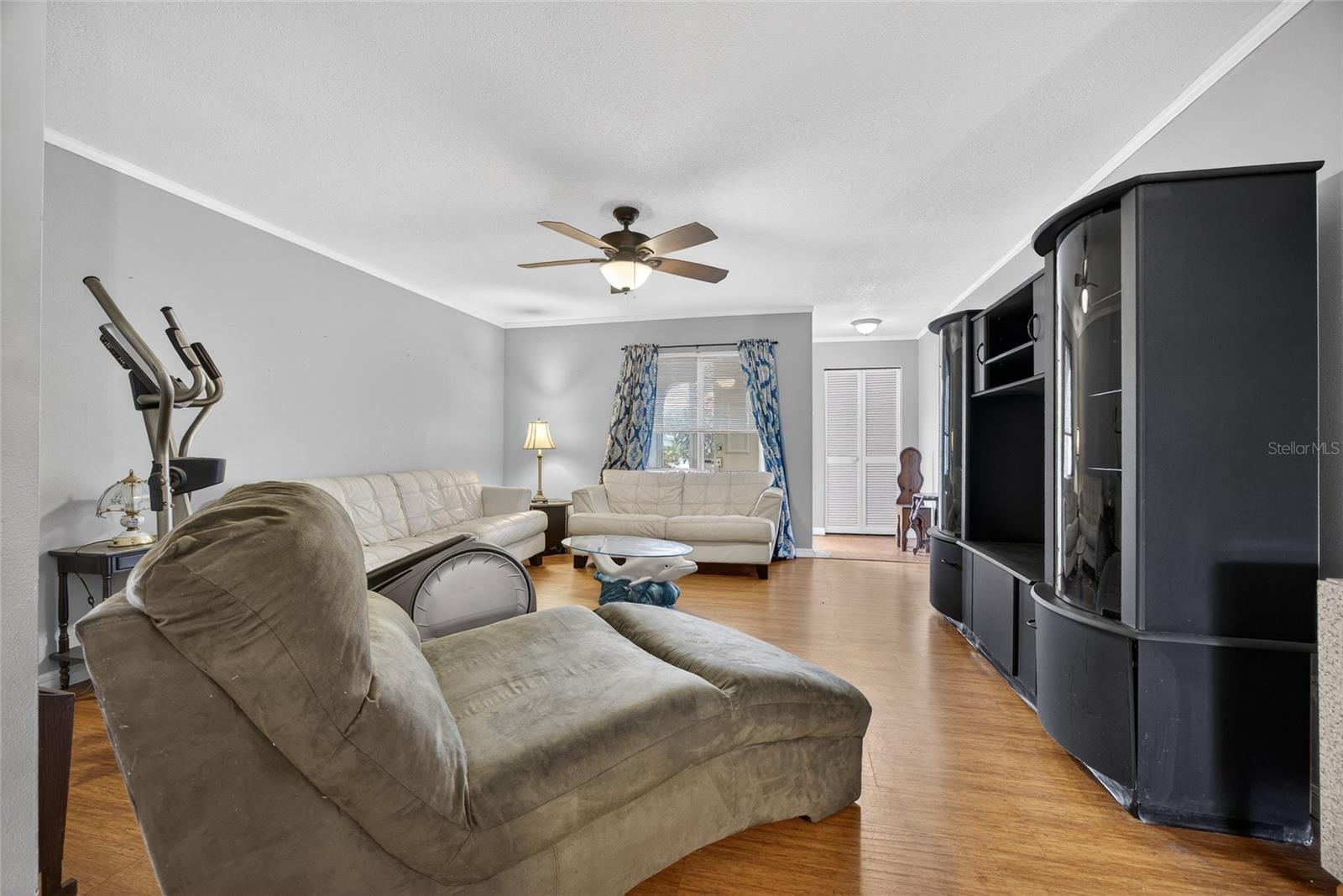 Image 5 of 31 For 4209 Yucatan Circle