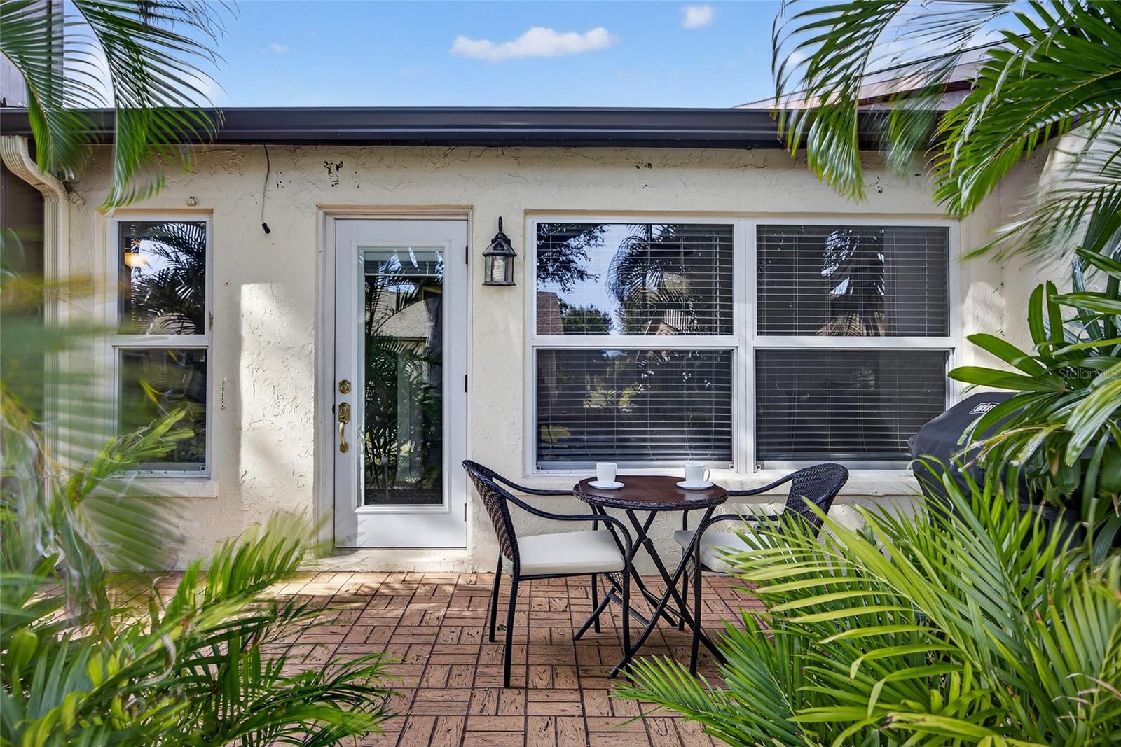 Image 16 of 40 For 612 Chestnut Lane 100