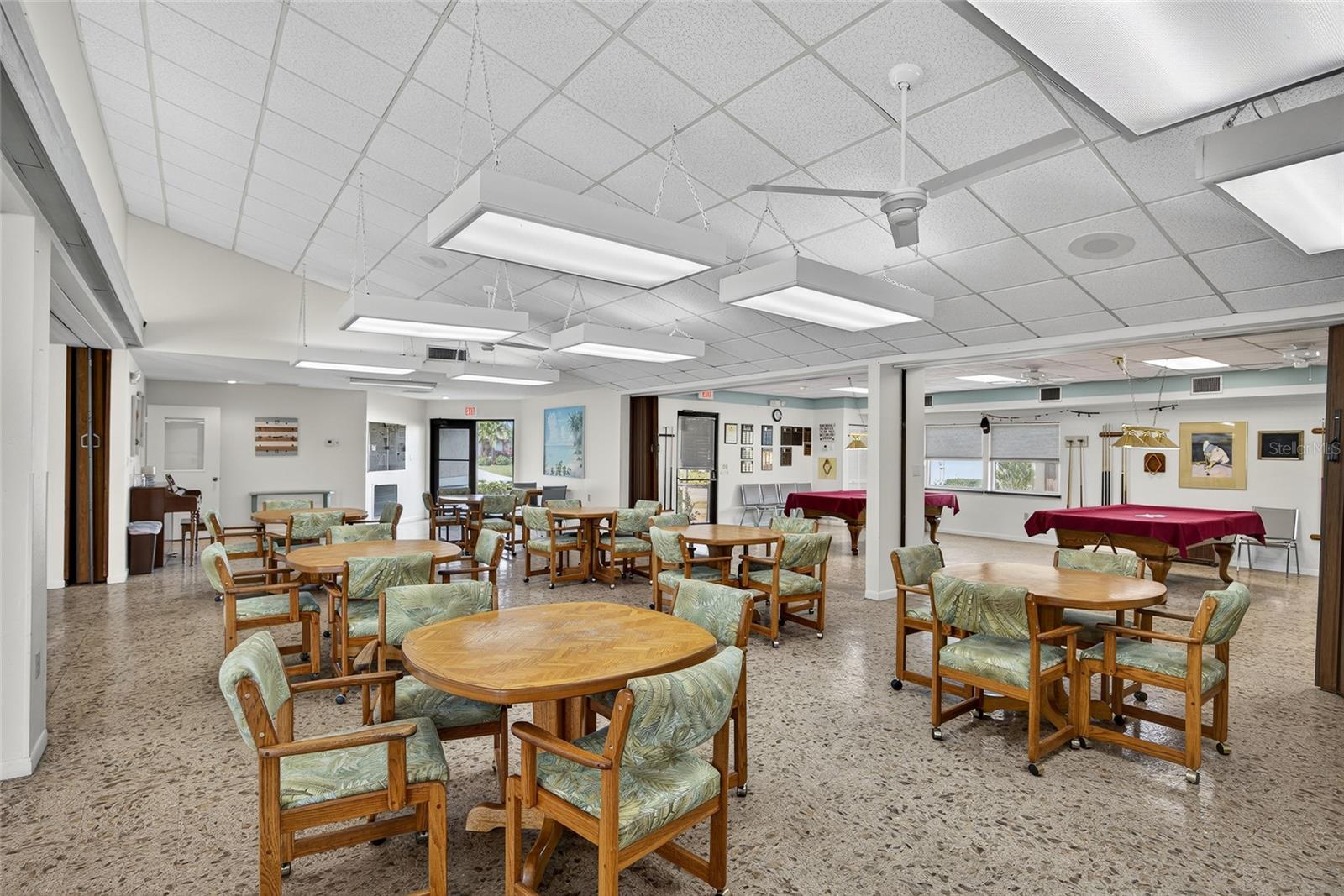 Image 28 of 40 For 612 Chestnut Lane 100