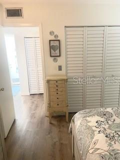 Image 9 of 13 For 22375 Edgewater Drive 123