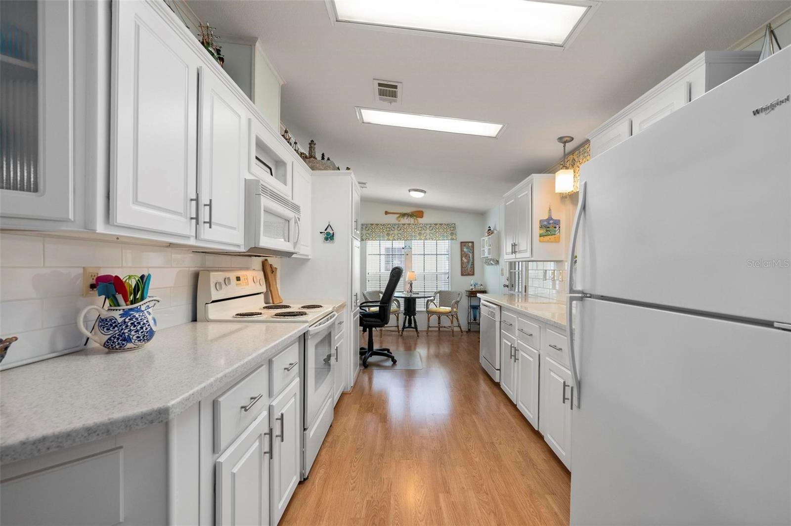 Image 10 of 44 For 1000 Kings Highway 487