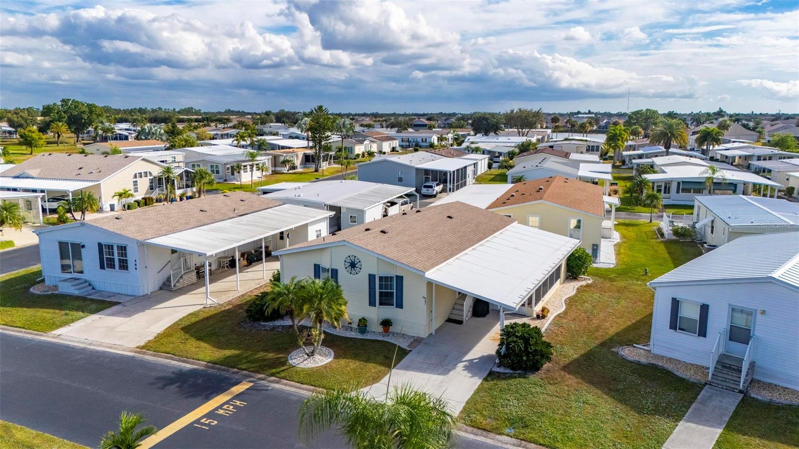 Image 37 of 44 For 1000 Kings Highway 487