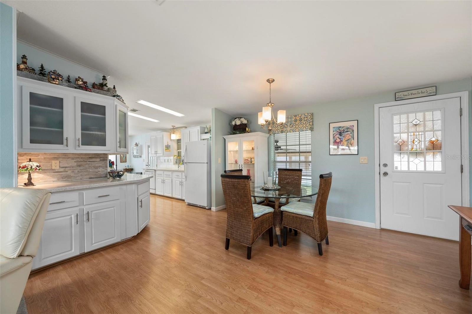 Image 9 of 44 For 1000 Kings Highway 487