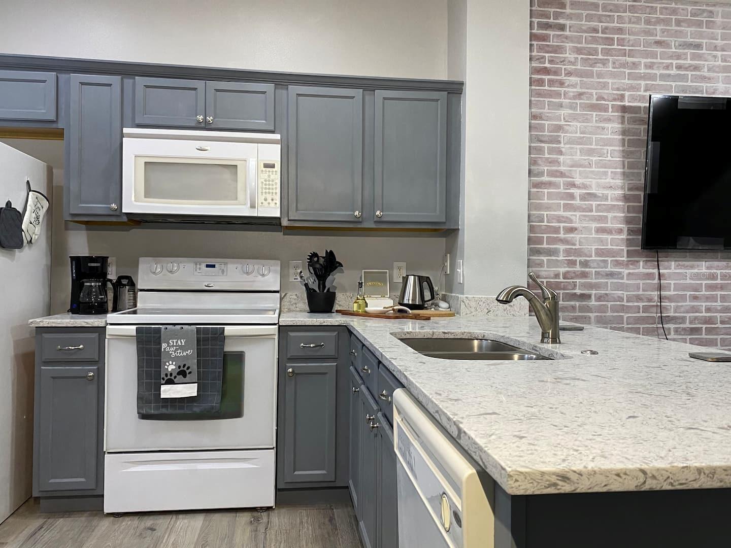 Image 10 of 16 For 2683 Andros Lane 2683