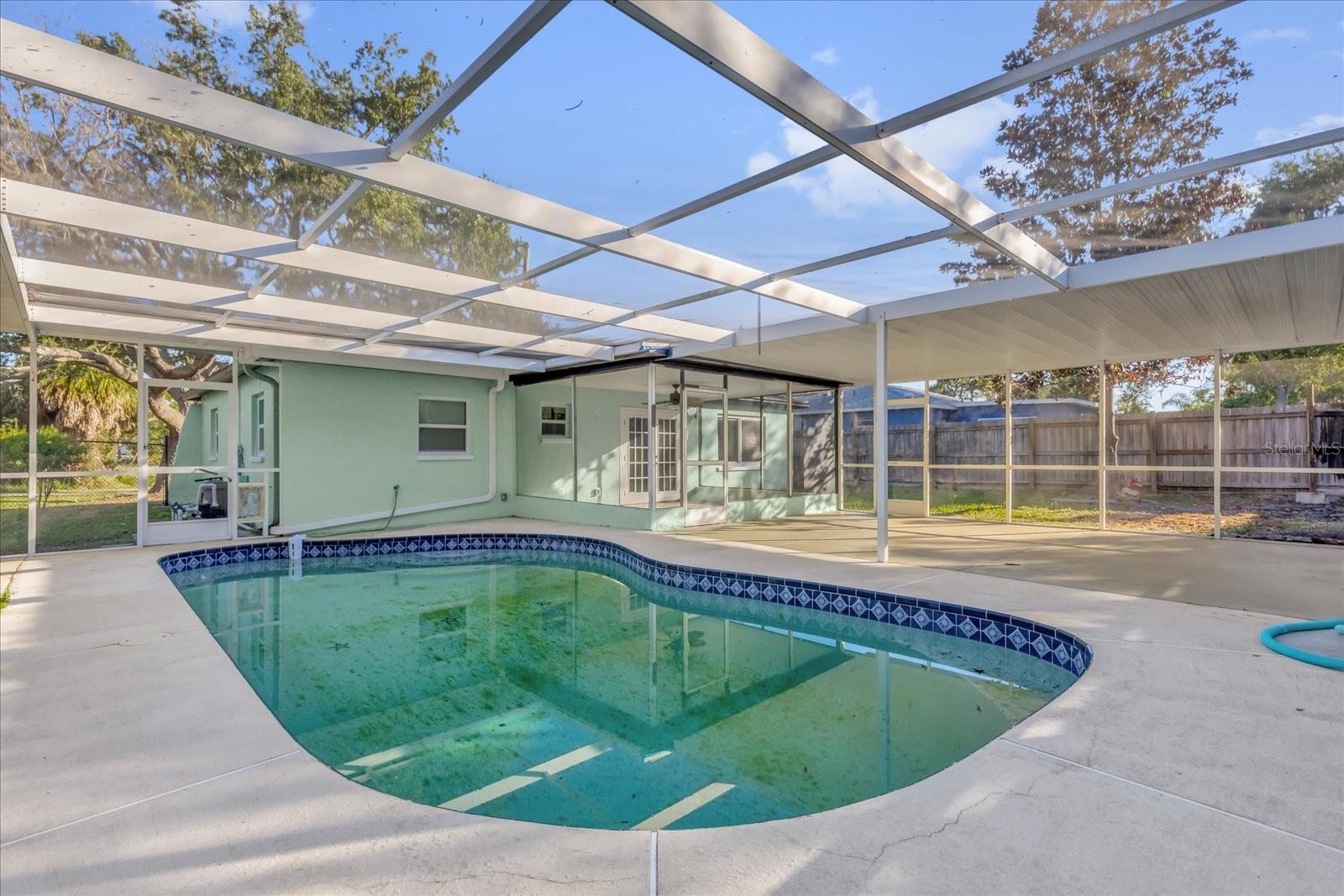 Image 20 of 33 For 8440 Lafitte Drive