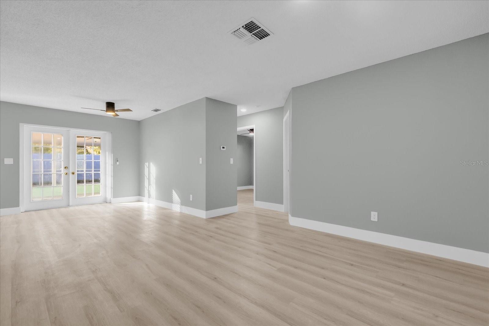 Image 3 of 33 For 8440 Lafitte Drive