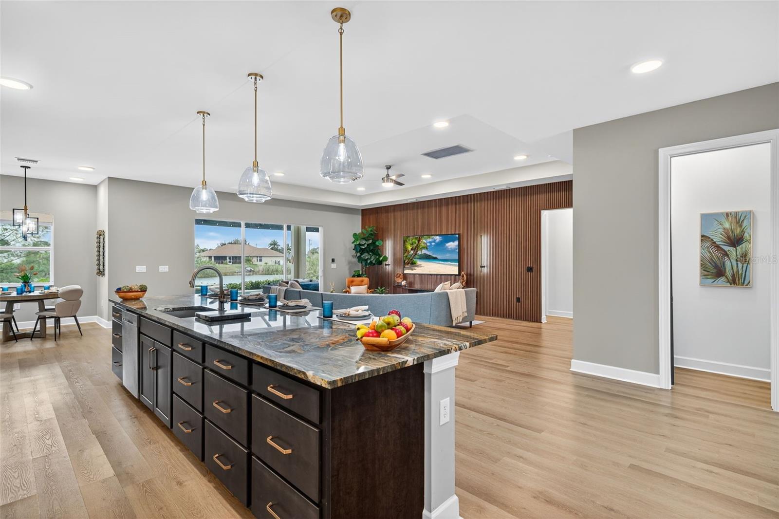 Image 17 of 56 For 4151 9th Avenue