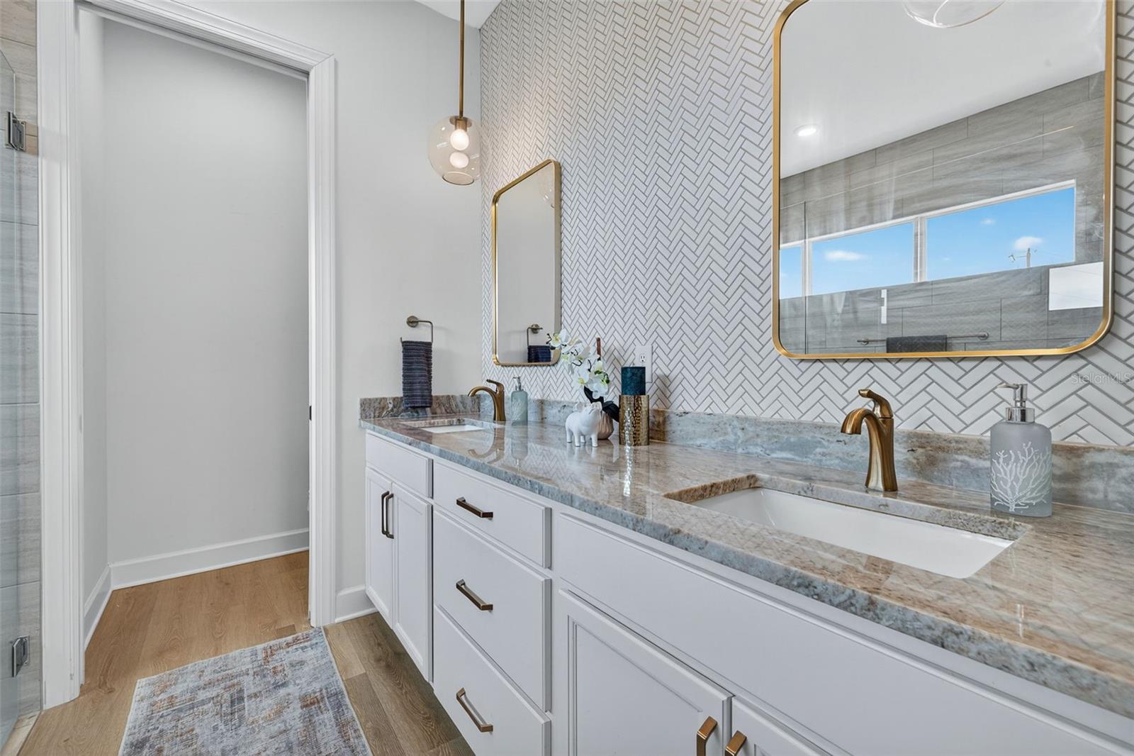 Image 23 of 56 For 4151 9th Avenue