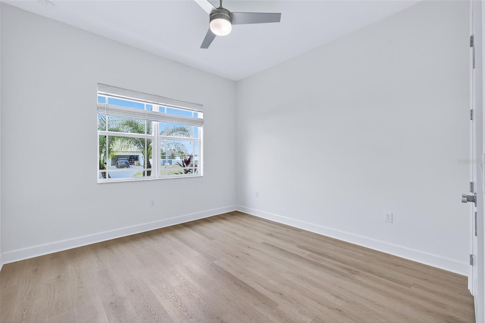 Image 27 of 56 For 4151 9th Avenue