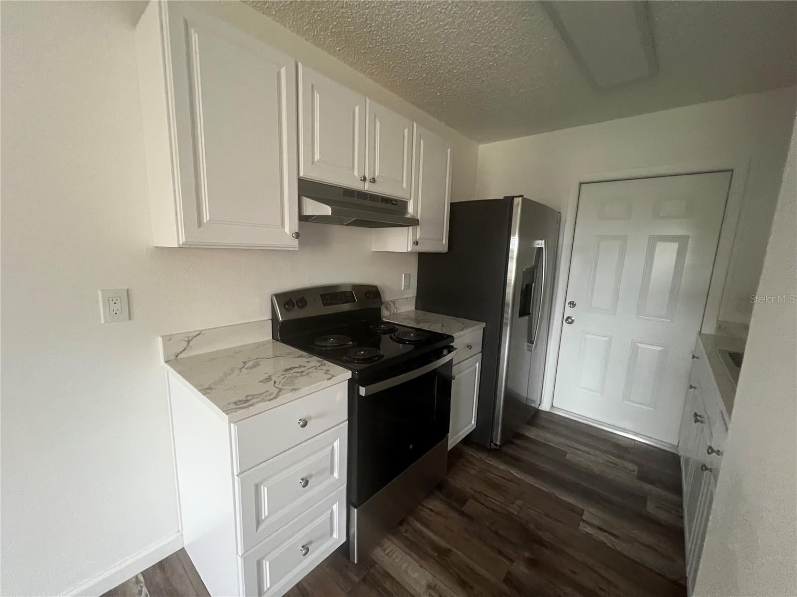 Image 8 of 14 For 2533 Myrtle Avenue 2