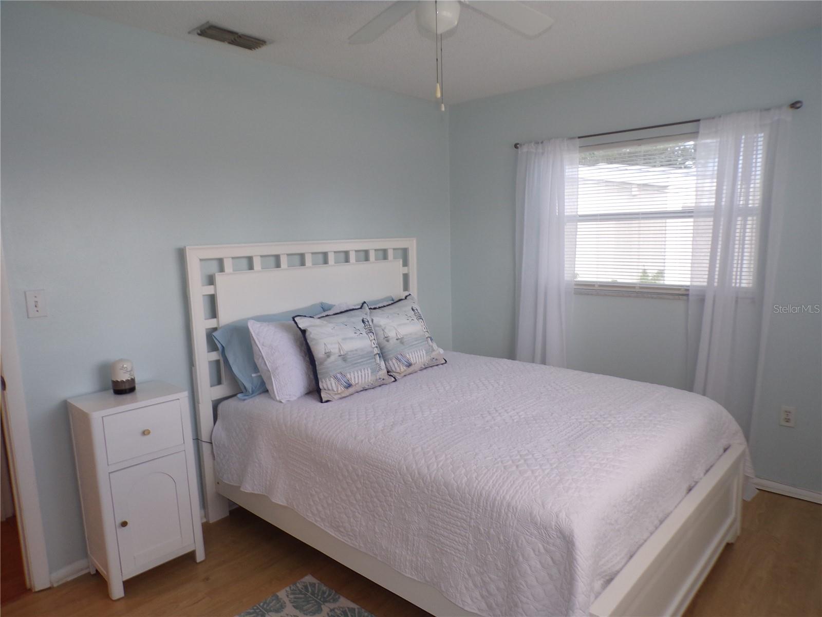 Image 16 of 30 For 22308 Laramore Avenue