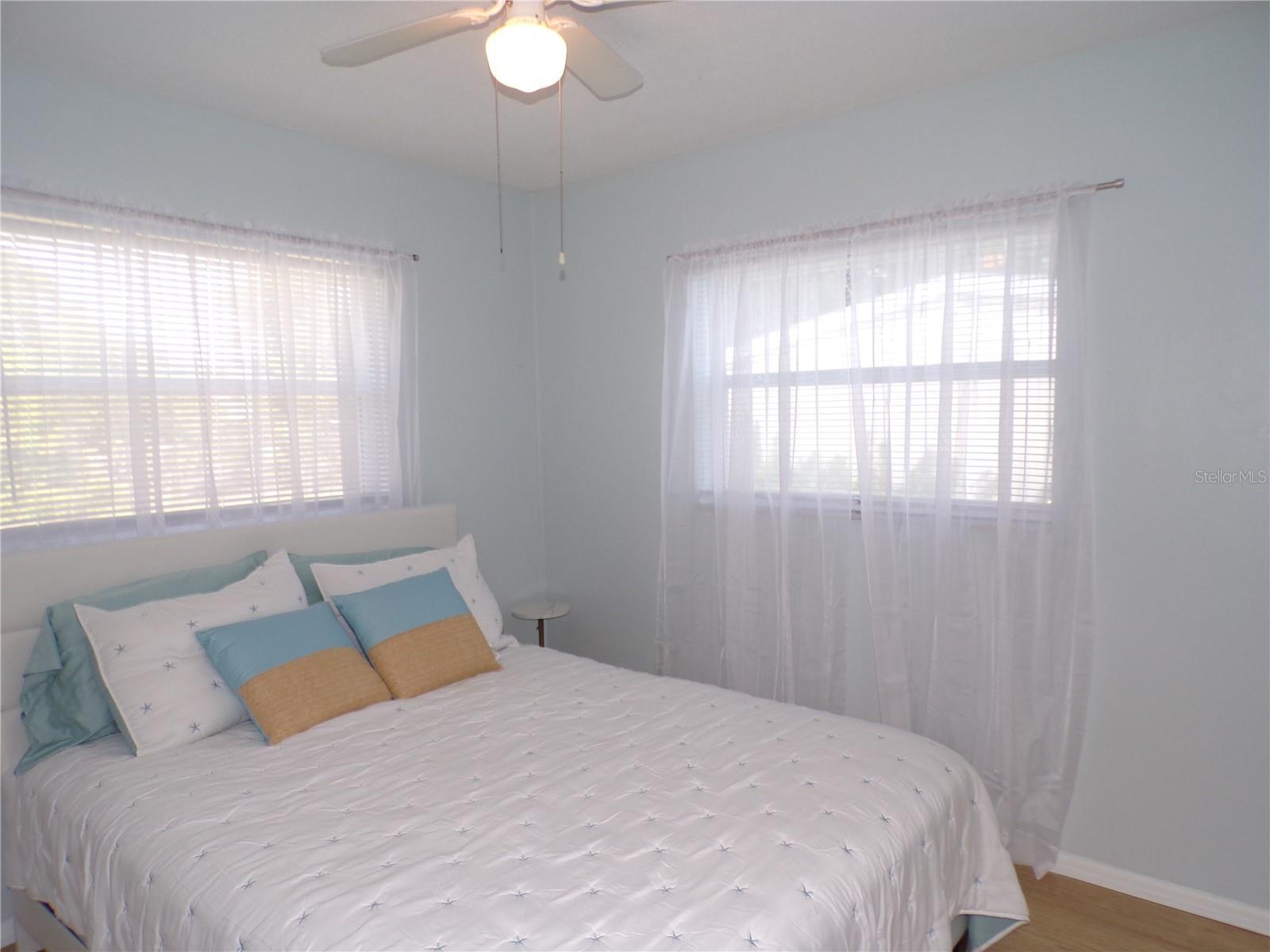 Image 17 of 30 For 22308 Laramore Avenue