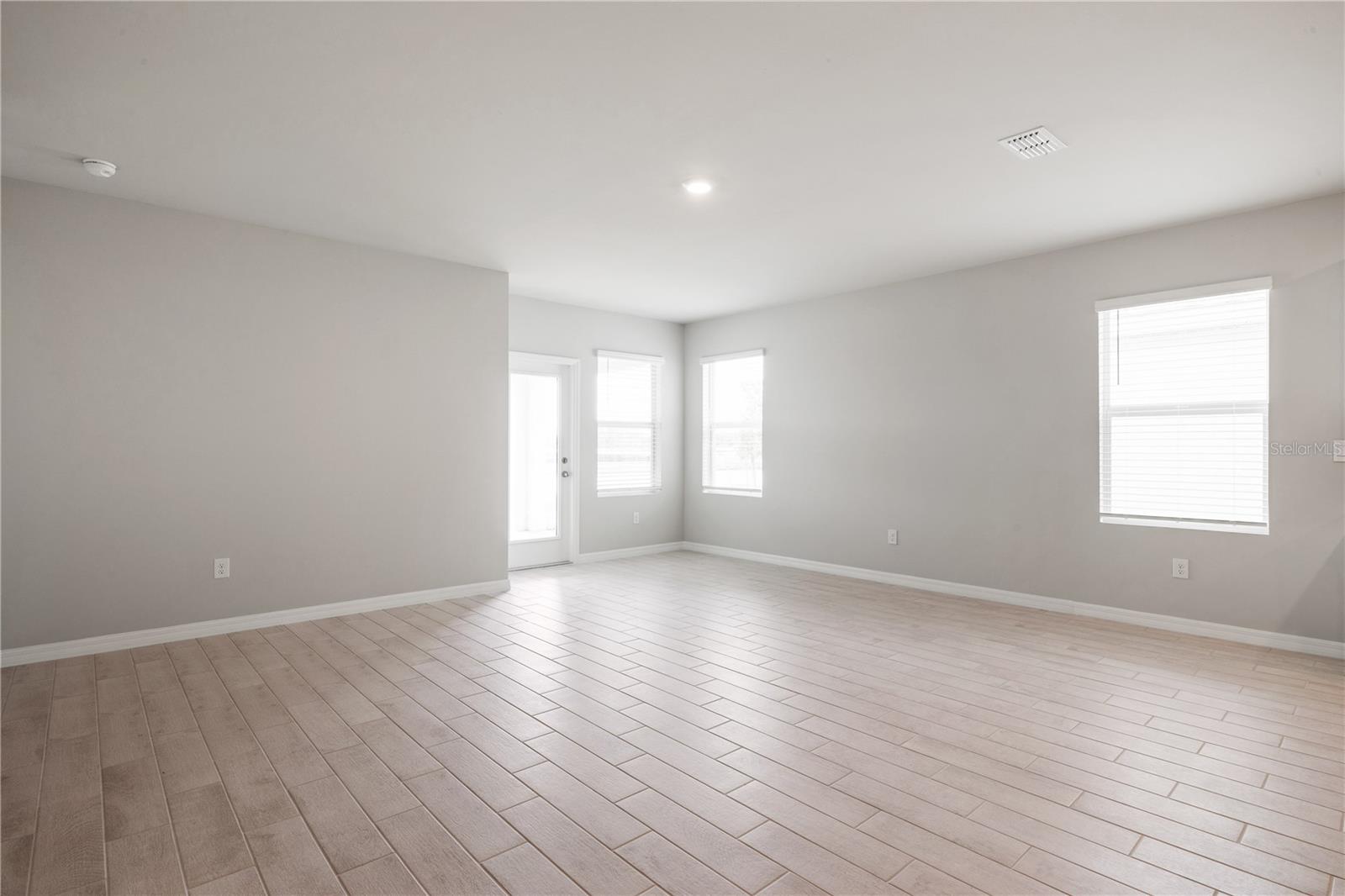 Image 3 of 22 For 26185 Coral Lakes Drive