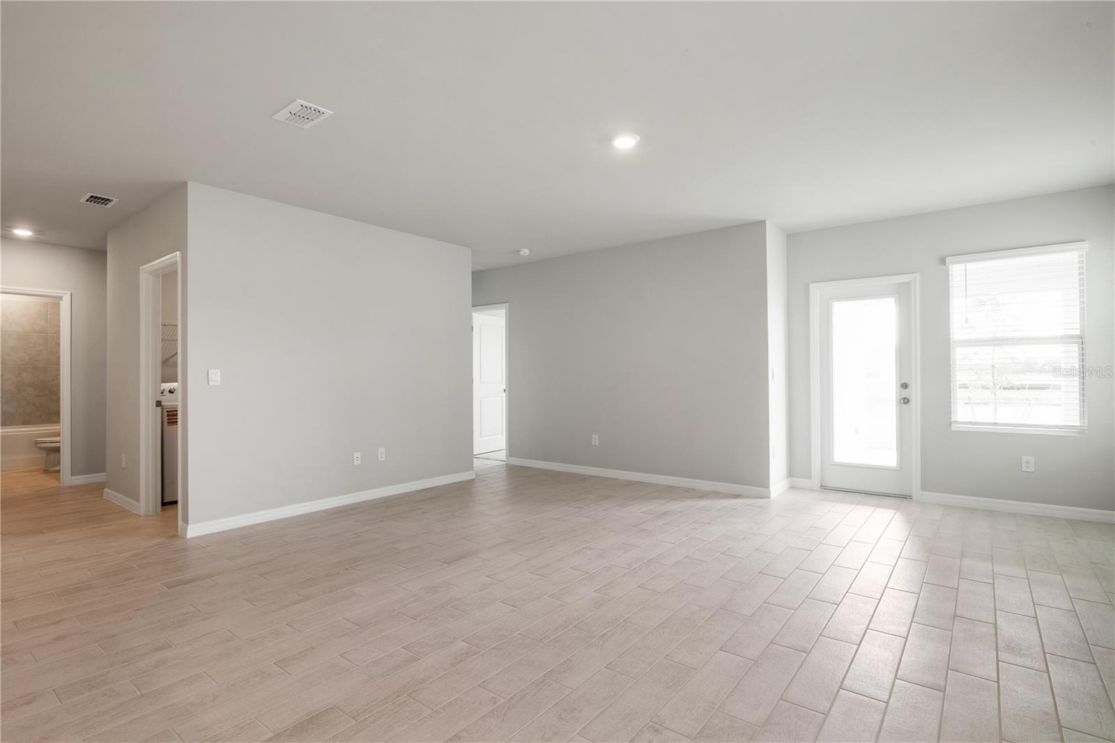 Image 4 of 22 For 26185 Coral Lakes Drive