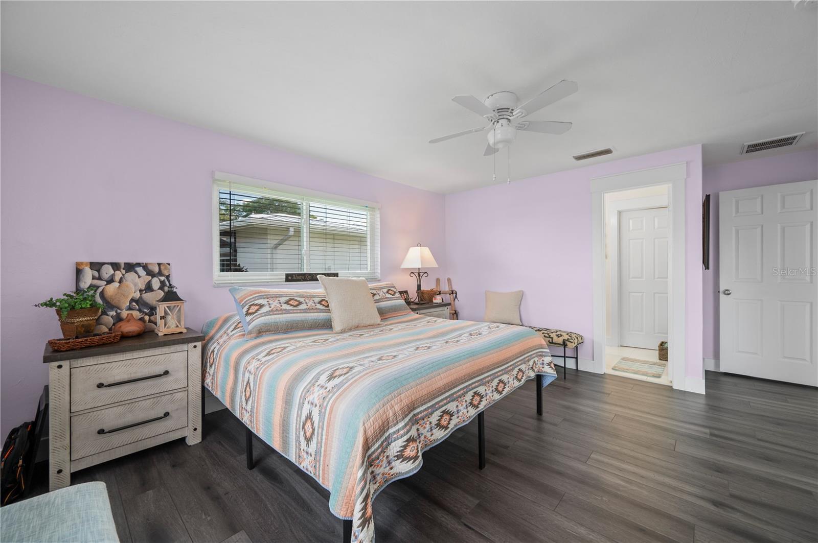 Image 23 of 64 For 350 Belvedere Court