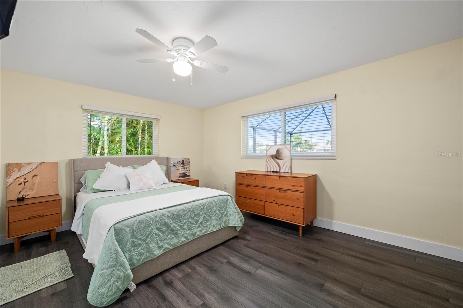 Image 27 of 64 For 350 Belvedere Court