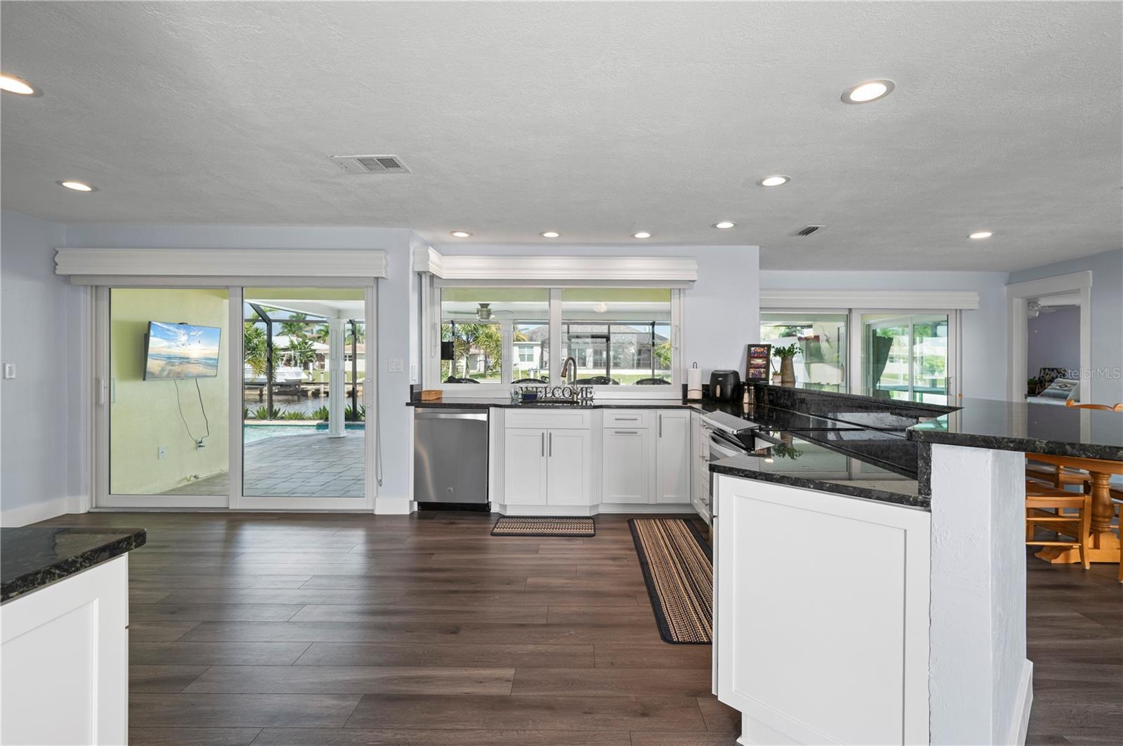 Image 5 of 64 For 350 Belvedere Court