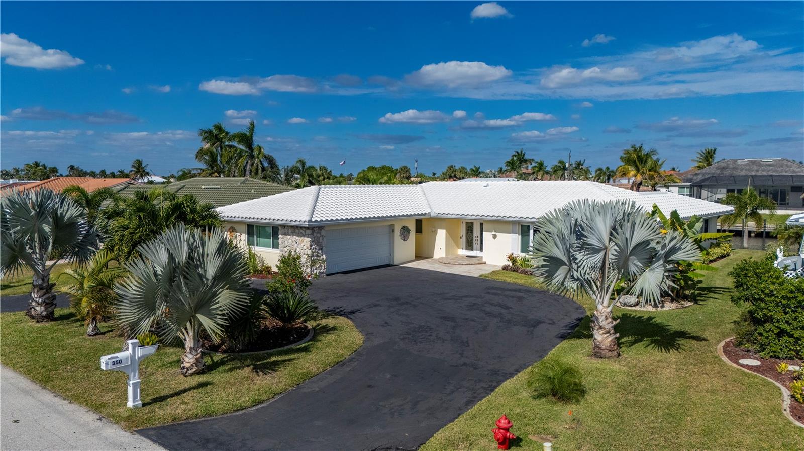 Image 8 of 64 For 350 Belvedere Court