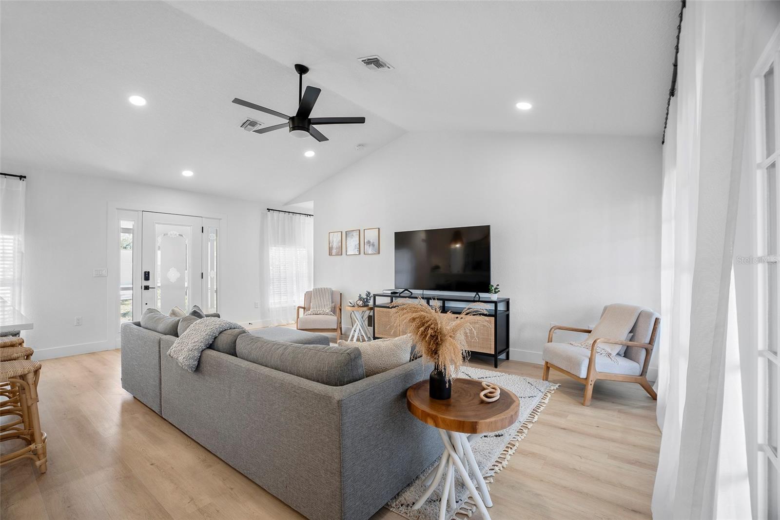 Image 7 of 52 For 1930 Faun Road