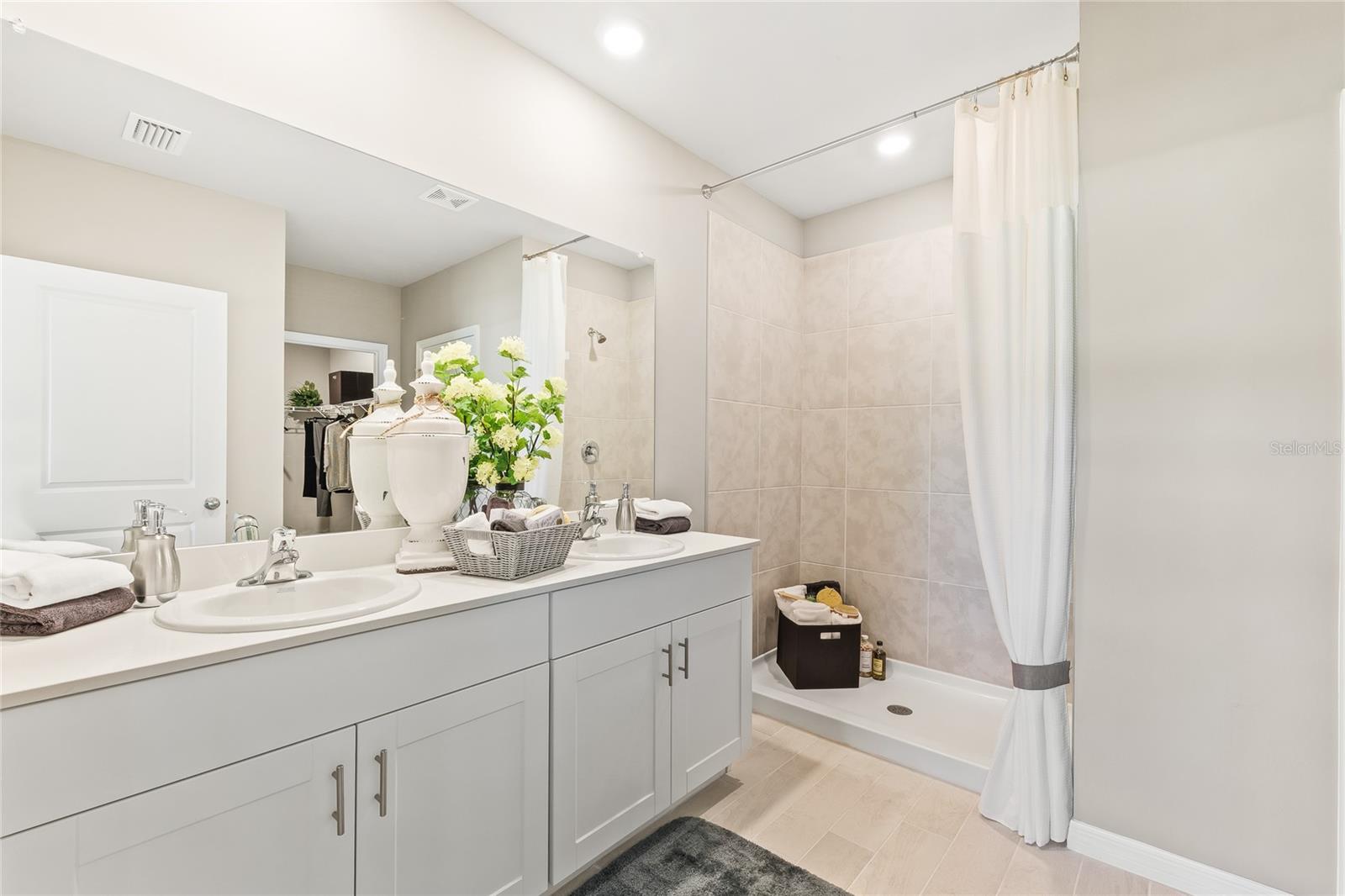 Image 13 of 18 For 26179 Coral Lakes Drive