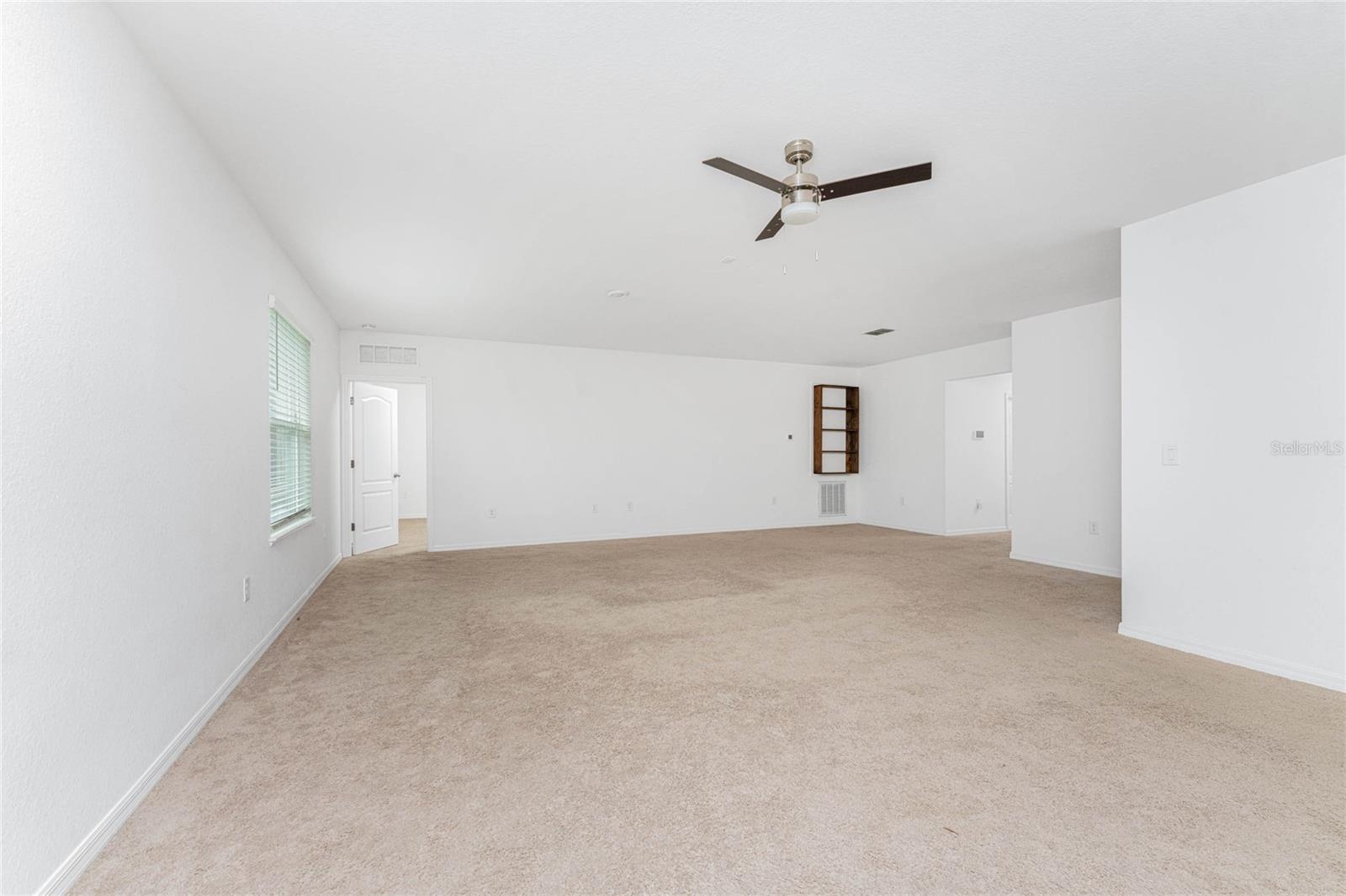 Image 19 of 56 For 23121 Newcun Avenue