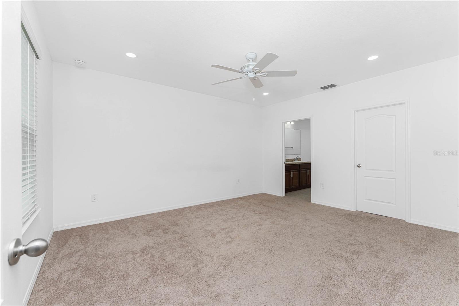 Image 20 of 56 For 23121 Newcun Avenue