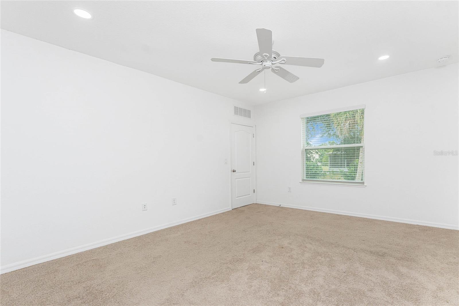 Image 22 of 56 For 23121 Newcun Avenue